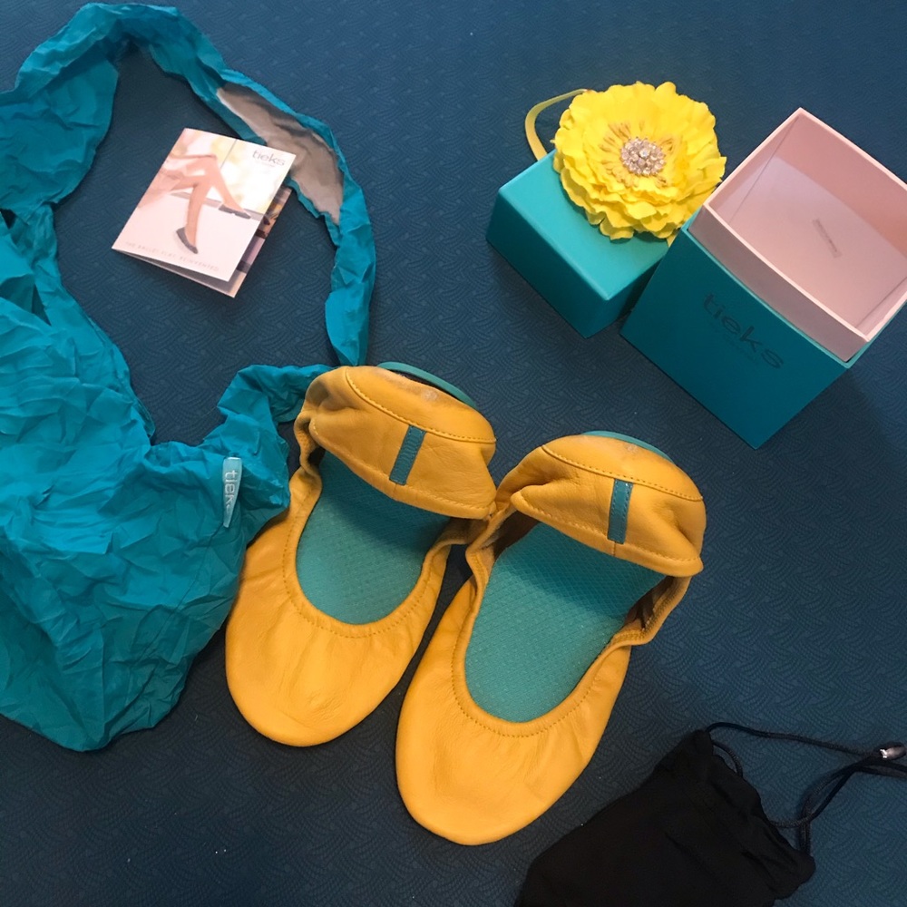 Yellow Tieks